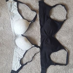 2 maternity bras